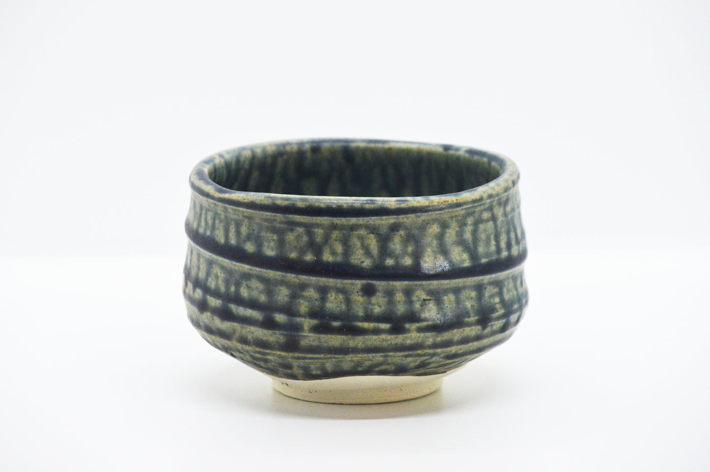 Chawan Tsuyu (梅雨) | - El renacer bajo la lluvia | Taza japonesa para matcha artesanal – Matcha Kaori