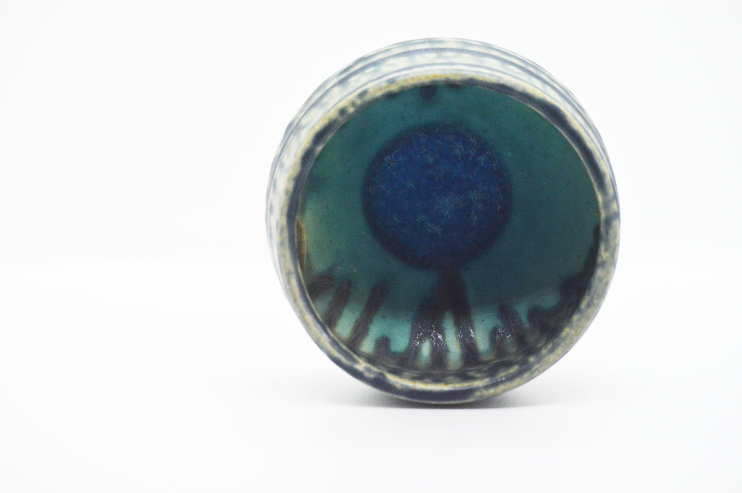 Chawan Tsuyu (梅雨) | - El renacer bajo la lluvia | Taza japonesa para matcha artesanal – Matcha Kaori