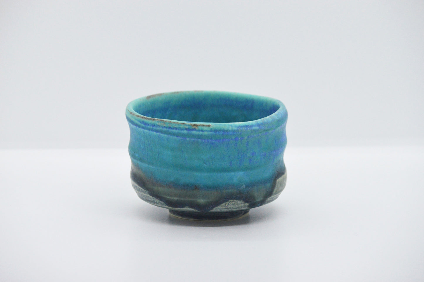 Chawan Umi 海 | - Entre cielo, mar y tierra | Taza japonesa para matcha artesanal – Matcha Kaori